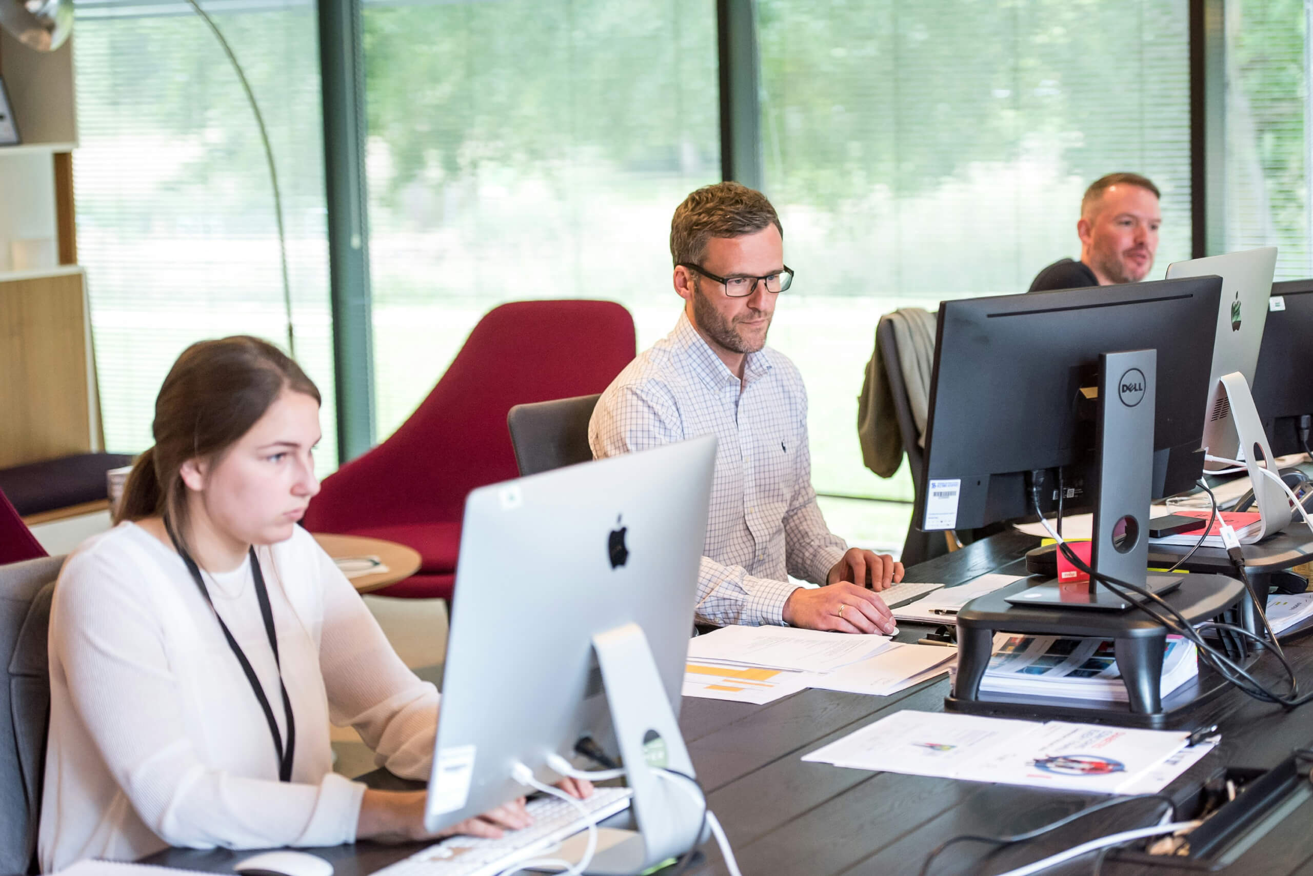 IT help desk support team assisting users with technical issues and troubleshooting IT help desk support team assisting users with technical issues and troubleshooting