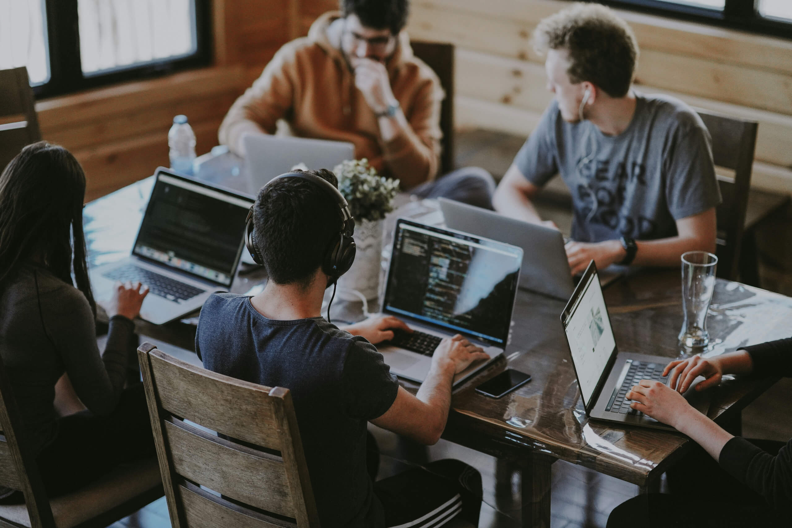 Importance of having a backup and disaster recovery plan to safeguard business data and minimize downtime Importance of having a backup and disaster recovery plan to safeguard business data and minimize downtime