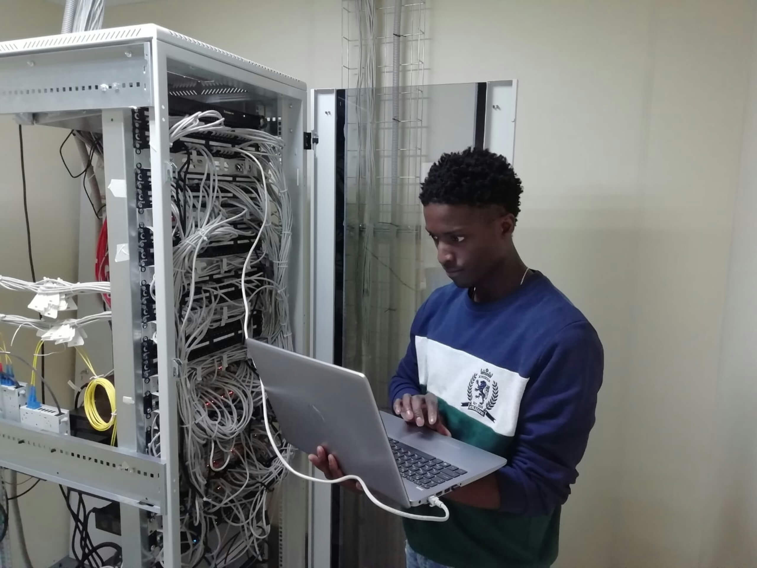Server support technician maintaining, troubleshooting, and optimizing business server systems Server support technician maintaining, troubleshooting, and optimizing business server systems