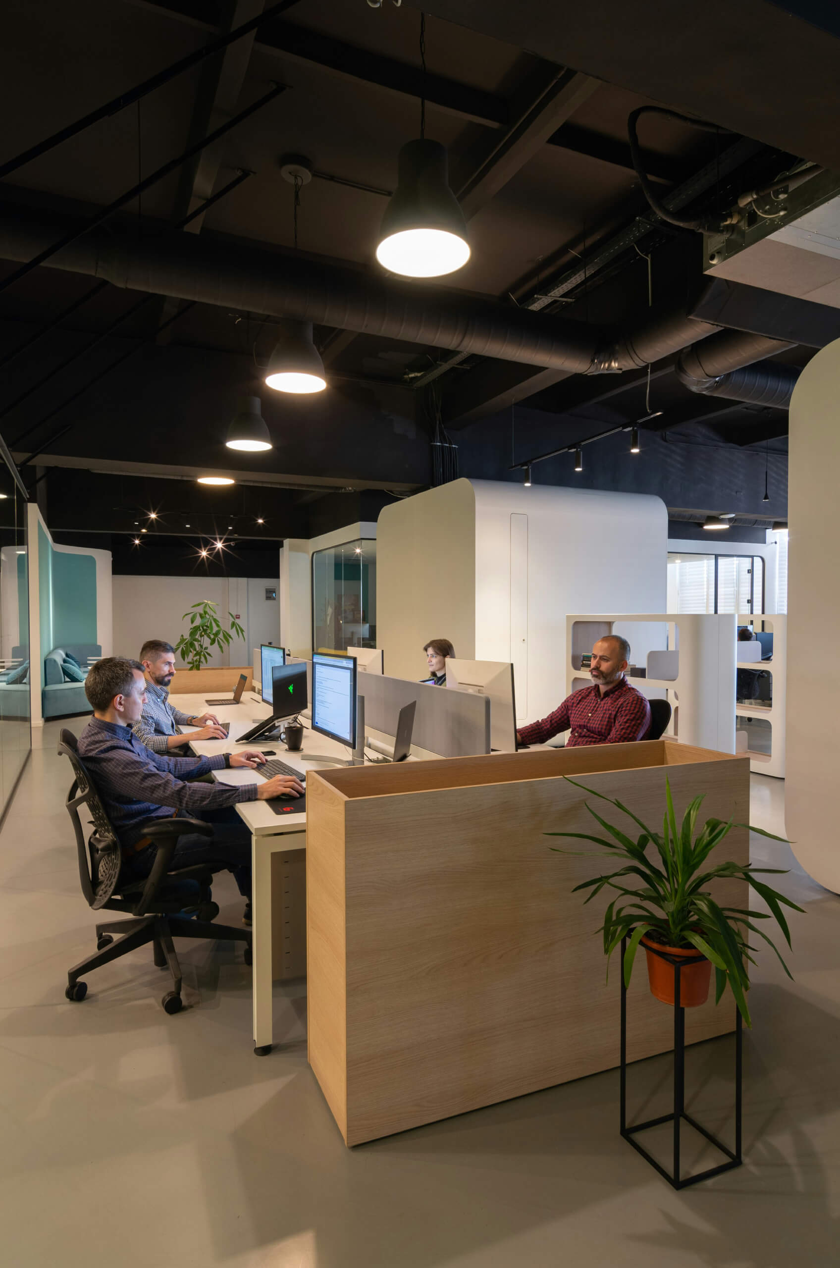Business team leveraging the benefits of reliable and secure network management systems Business team leveraging the benefits of reliable and secure network management systems